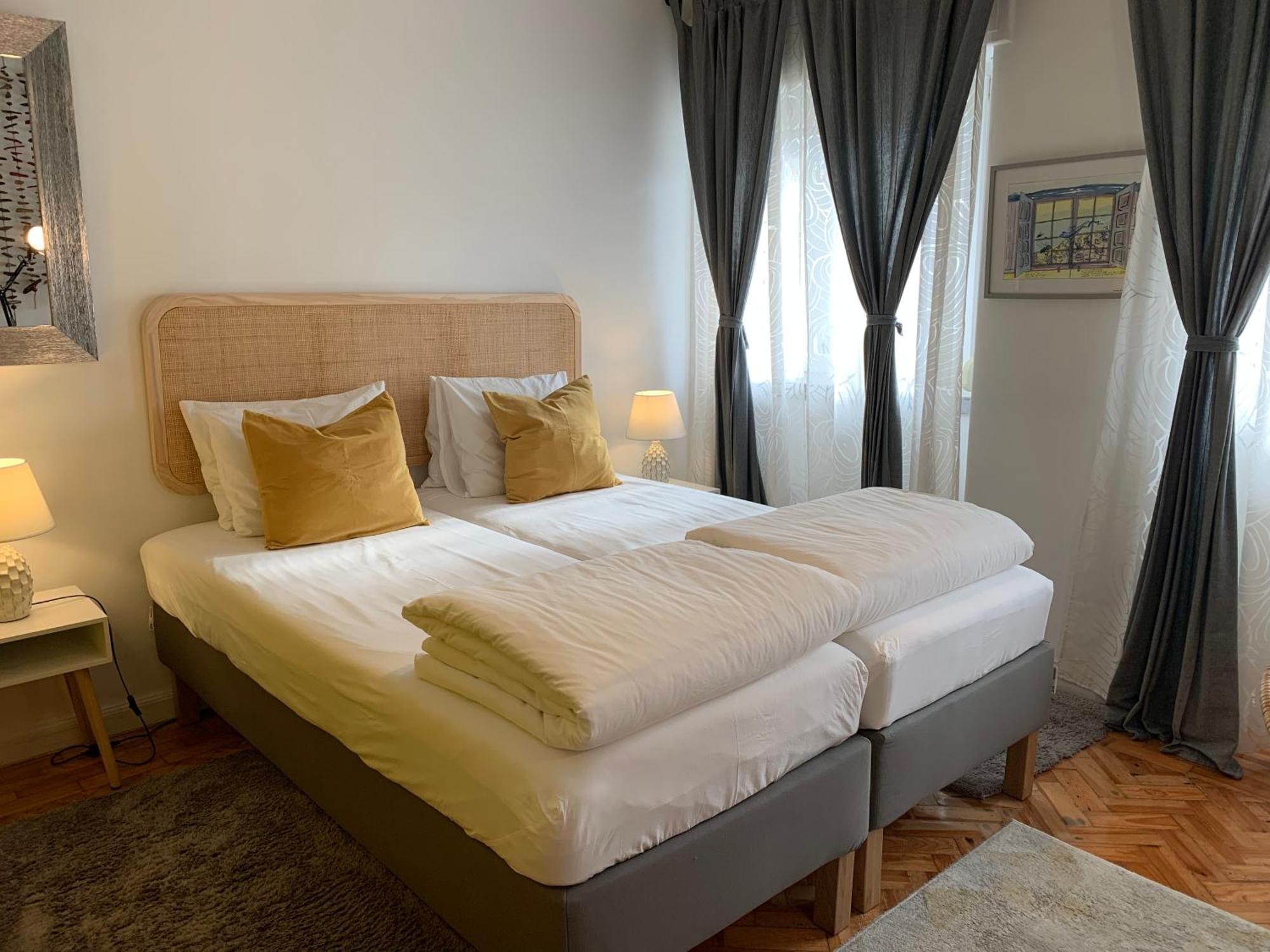 Beautiful Private Room Next To Lisbon - New Paço de Arcos Dış mekan fotoğraf